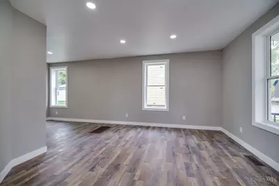 2043 Lawrence Avenue, Norwood, OH 45212 - Photo 12