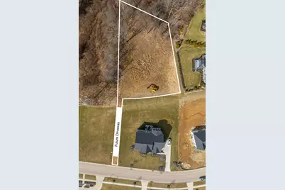 9867 Kensington Lane, Deerfield Township, OH 45040 - Photo 4