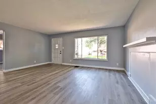 104 Waverly Ave, Harrison Twp, OH 45405 - Photo 6