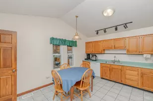 597 Deerfield Rd, Lebanon, OH 45036 - Photo 6