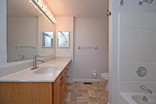 1055 Stratford Ct, Loveland, OH 45140 - Photo 24