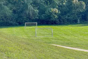 2125 Picketside Dr, Batavia Township, OH 45103 - Photo 8