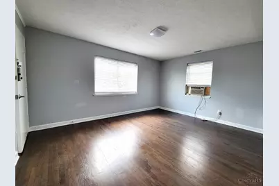 1808 Crest Hill Avenue, Cincinnati, OH 45237 - Photo 4