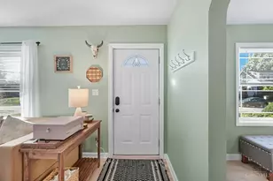 2526 Bremont Ave, Golf Manor, OH 45237 - Photo 6