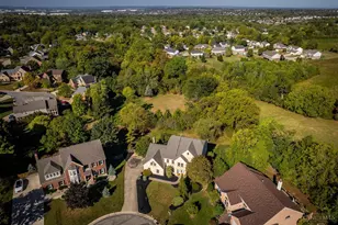 7977 Quail Meadow Ln, West Chester, OH 45069 - Photo 8