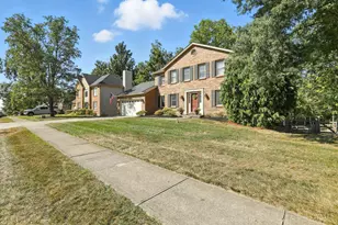 9 Lakefield Dr, Milford, OH 45150 - Photo 2