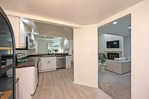 237 Eastwick Dr, Springdale, OH 45246 - Photo 20