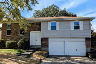 962 Harrogate Ct, Forest Park, OH 45240 - Photo 2