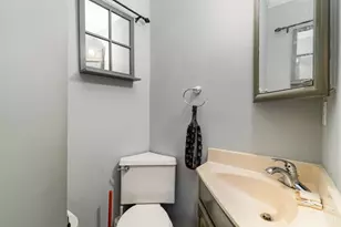 9371 Montoro Dr, Springfield Township, OH 45231 - Photo 12