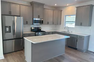 3690 Birkdale Ln, Fairfax, OH 45227 - Photo 8