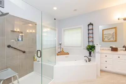 1053 Charter Place, Centerville, OH 45458 - Photo 40