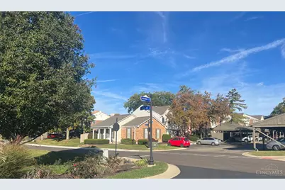 10816 Lakehurst Court, Sycamore Township, OH 45242 - Photo 2