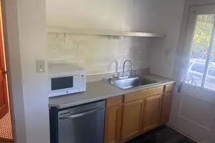 4237 Vine St, Cincinnati, OH 45217 - Photo 2