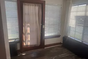 4237 Vine St, Cincinnati, OH 45217 - Photo 4