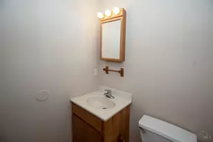 2222 Ravine St, Cincinnati, OH 45219 - Photo 6