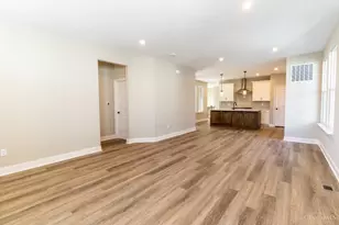 346 Beale Ln, Turtle Creek Township, OH 45036 - Photo 8