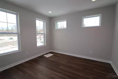 5689 Ohio Trail #19, Green Township, OH 45248 - Photo 12