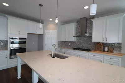 5689 Ohio Trail #19, Green Township, OH 45248 - Photo 10