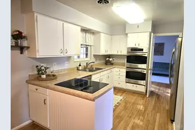 1025 Eastgate Drive, Springfield Township, OH 45231 - Photo 6