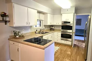 1025 Eastgate Dr, Springfield Township, OH 45231 - Photo 6