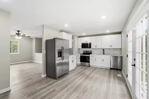 1442 Hazelgrove Dr, Springfield Township, OH 45240 - Photo 10