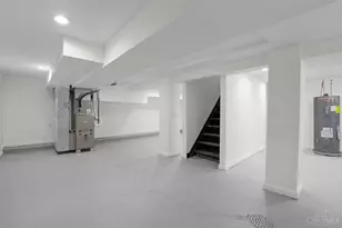 17 Thill St, Cincinnati, OH 45219 - Photo 46