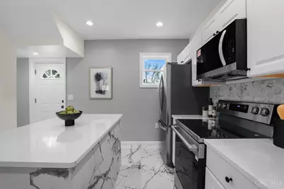 17 Thill Street, Cincinnati, OH 45219 - Photo 28