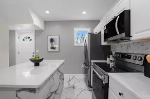 17 Thill St, Cincinnati, OH 45219 - Photo 28