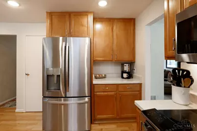 8069 Ashgrove Drive, Anderson Township, OH 45244 - Photo 8