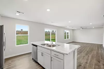 4980 Lakeview Drive, Hamilton Township, OH 45152 - Photo 10