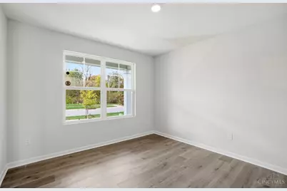 4980 Lakeview Drive, Hamilton Township, OH 45152 - Photo 4