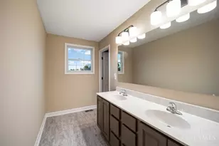 1119 Grants Pass Dr, Washington Township, OH 45153 - Photo 36