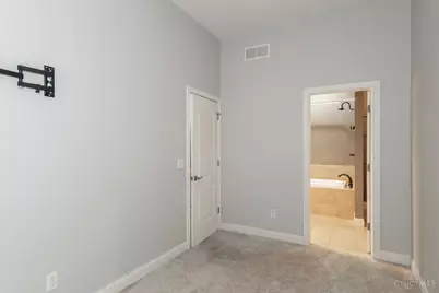 1238 Elsinore Avenue, Cincinnati, OH 45202 - Photo 8