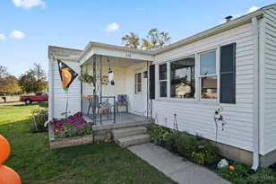 258 Logan View Dr, Chillicothe, OH 45601 - Photo 2