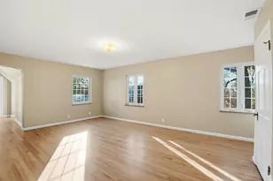 2728 Ridgewood Ave, Columbia Township, OH 45213 - Photo 16