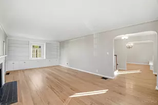 2728 Ridgewood Ave, Columbia Township, OH 45213 - Photo 6