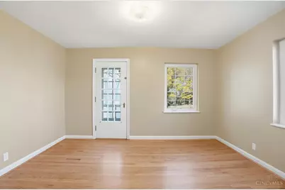 2728 Ridgewood Avenue, Columbia Township, OH 45213 - Photo 22