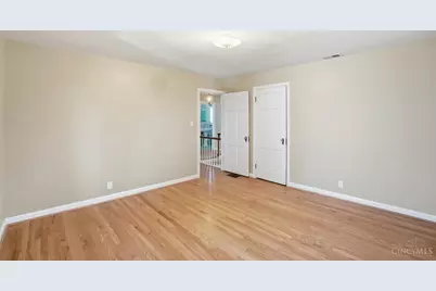 2728 Ridgewood Avenue, Columbia Township, OH 45213 - Photo 24