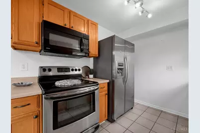 1054 Grayview Court, Cincinnati, OH 45224 - Photo 10