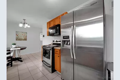 1054 Grayview Court, Cincinnati, OH 45224 - Photo 12