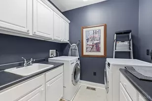 1430 Riverside Dr, Cincinnati, OH 45202 - Photo 44