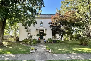 235 E Walnut St, Hillsboro, OH 45133 - Photo 1