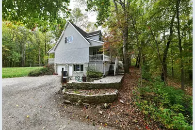 111 W Everton Road, Connersville, IN 47331 - Photo 6