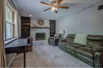 672 Glenway Drive, Hamilton, OH 45013 - Photo 16