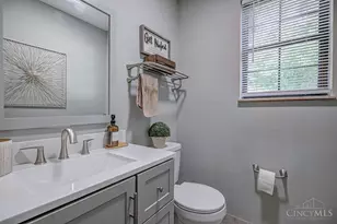 672 Glenway Dr, Hamilton, OH 45013 - Photo 14