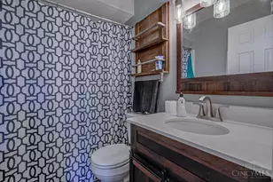 672 Glenway Dr, Hamilton, OH 45013 - Photo 20