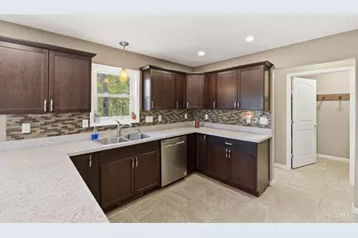 5443 Sugar Camp Road, Miami Township, OH 45150 - Photo 12