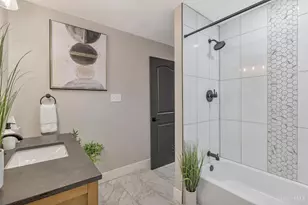 5753 Boomer Rd, Green Township, OH 45247 - Photo 18