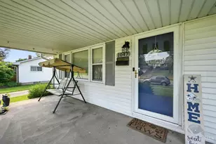 1047 Magie Ave, Fairfield, OH 45014 - Photo 4