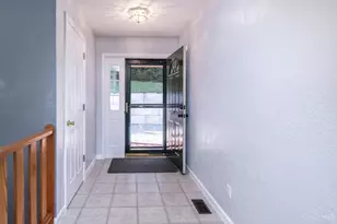 9663 E Berrysville Rd, Washington Twp, OH 45133 - Photo 2